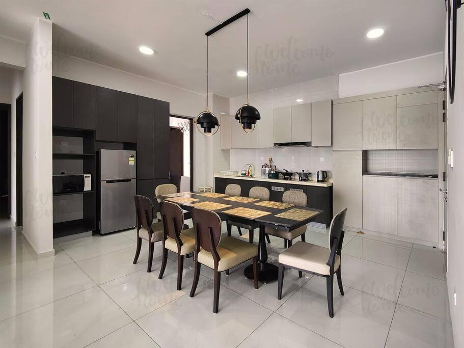 Bay Laurel, Country Garden Danga Bay Homestay By Welcome Home Johor Bahru Extérieur photo