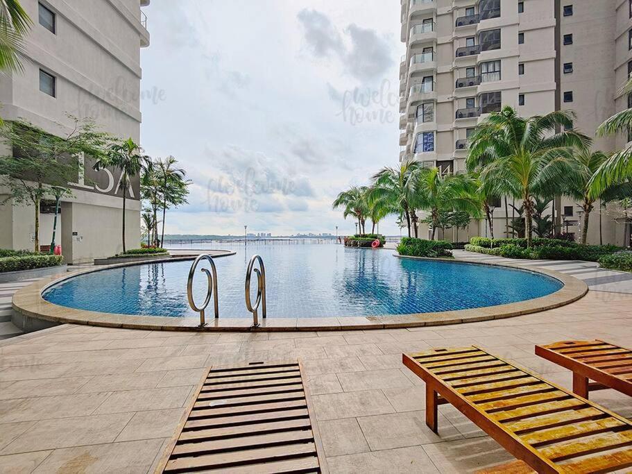 Bay Laurel, Country Garden Danga Bay Homestay By Welcome Home Johor Bahru Extérieur photo